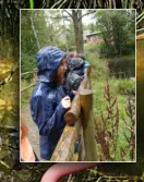 Sara und Lana auf Entdeckungspirsch am Teich